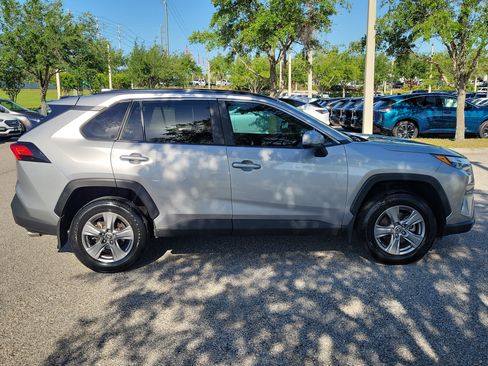 Used 2024 Toyota RAV4 XLE FWD image 7
