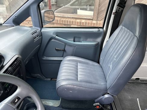 Used 1997 Ford Aerostar RWD image 10