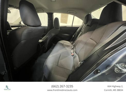 Used 2025 Toyota Corolla LE FWD image 12