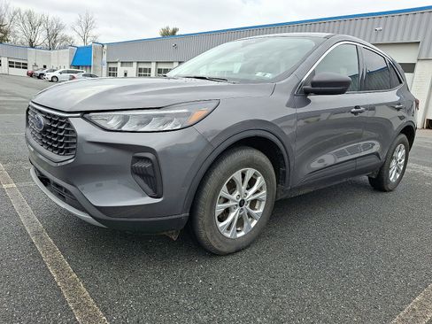 Used 2024 Ford Escape Active image 3