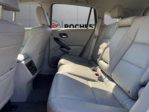 Used 2018 Acura RDX w/ AcuraWatch Plus Package AWD/4WD image 16
