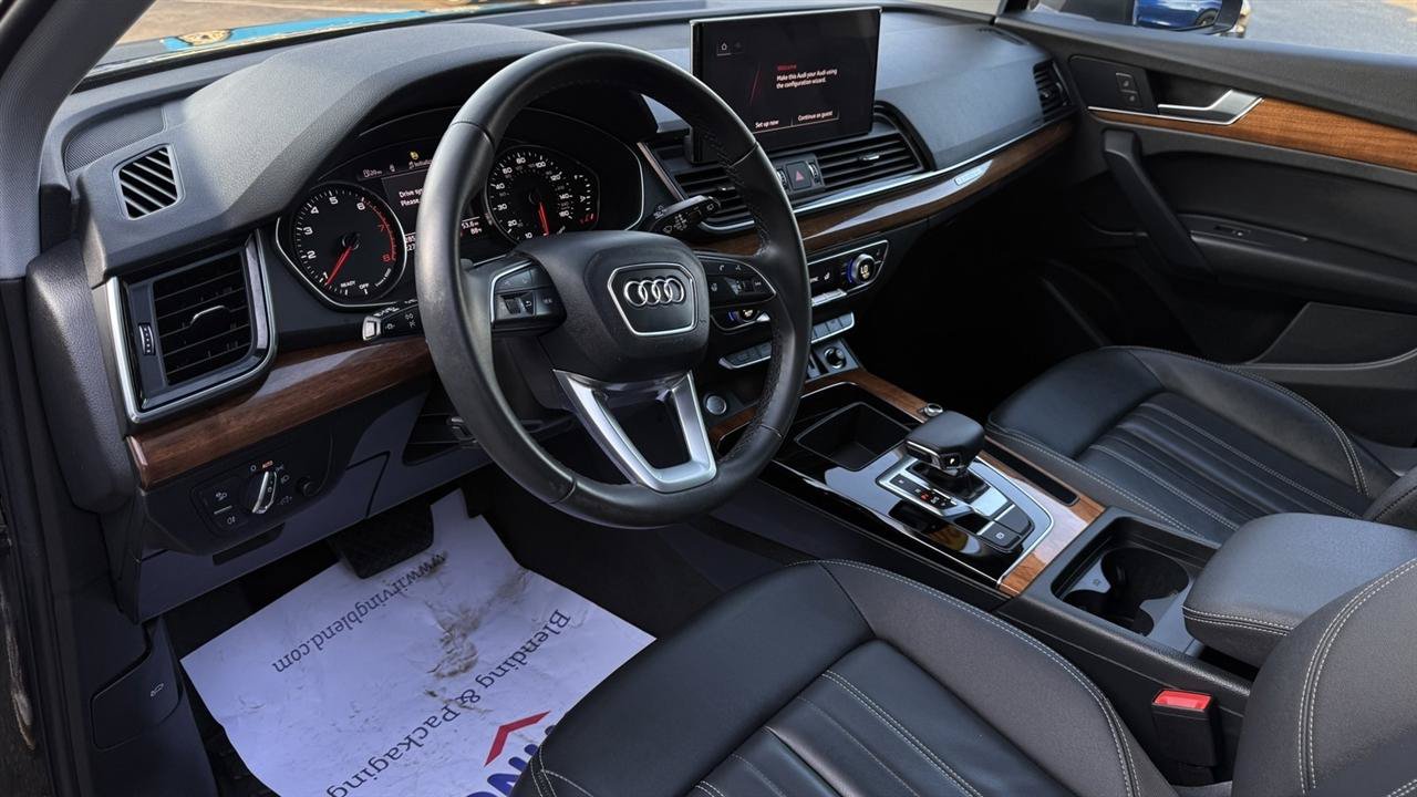 Used 2023 Audi Q5 2.0T Premium w/ Convenience Package AWD/4WD image 27