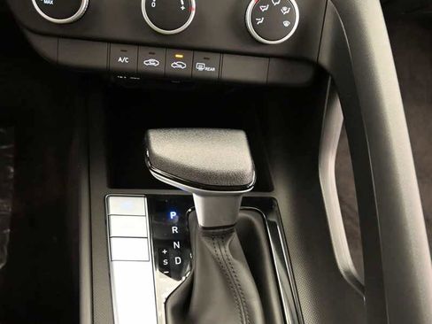 New 2026 Hyundai Elantra SE image 18