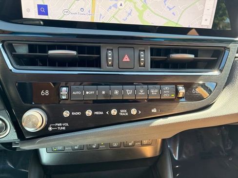Certified 2024 Lexus ES 350 w/ Technology Package FWD image 26