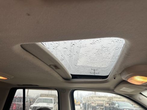 Used 2007 GMC Envoy SLE image 11