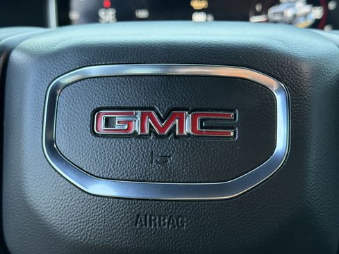Used 2024 GMC Sierra 2500 AT4 w/ AT4 Premium Plus Package image 27