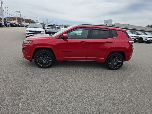 Certified 2022 Jeep Compass Limited image 4