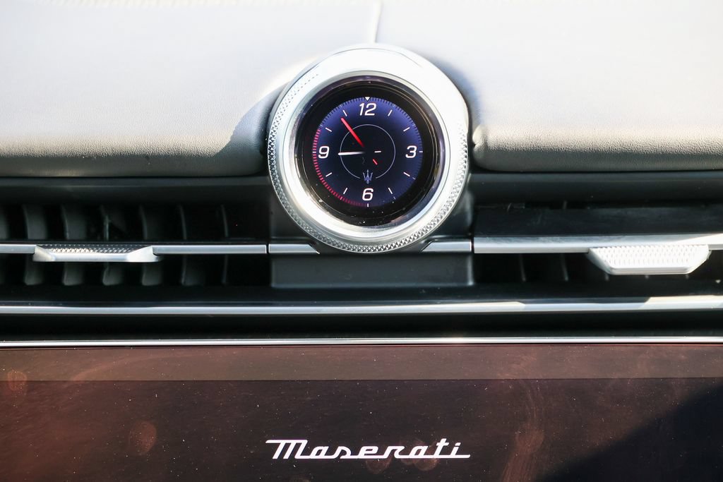 Used 2023 Maserati Grecale Modena AWD/4WD image 38