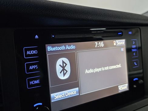 Used 2016 Toyota Sienna LE FWD image 30