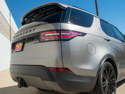 Used 2017 Land Rover Discovery HSE Luxury AWD/4WD image 25