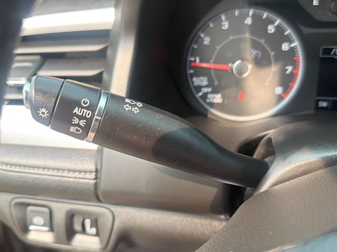 Used 2019 GMC Acadia SLE AWD/4WD image 20
