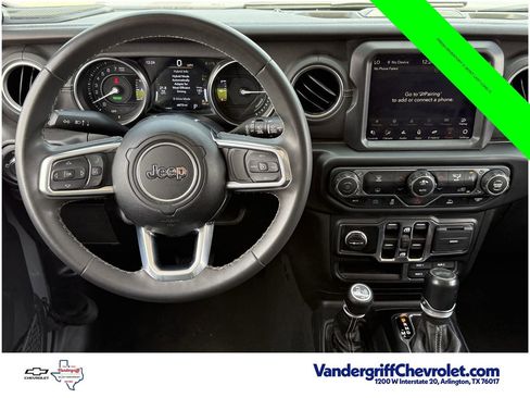 Used 2023 Jeep Wrangler Unlimited Sahara AWD/4WD image 12