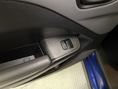 Certified 2025 Subaru Crosstrek 2.0i Premium image 47