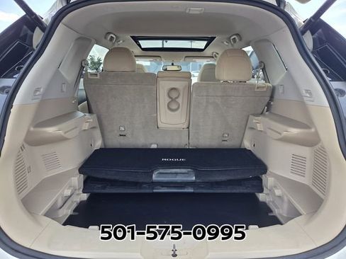 Used 2016 Nissan Rogue SV w/ SV Premium Package AWD/4WD image 16