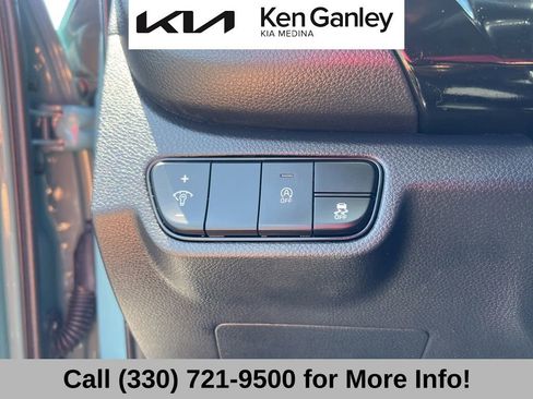Certified 2025 Kia Seltos S AWD/4WD image 30