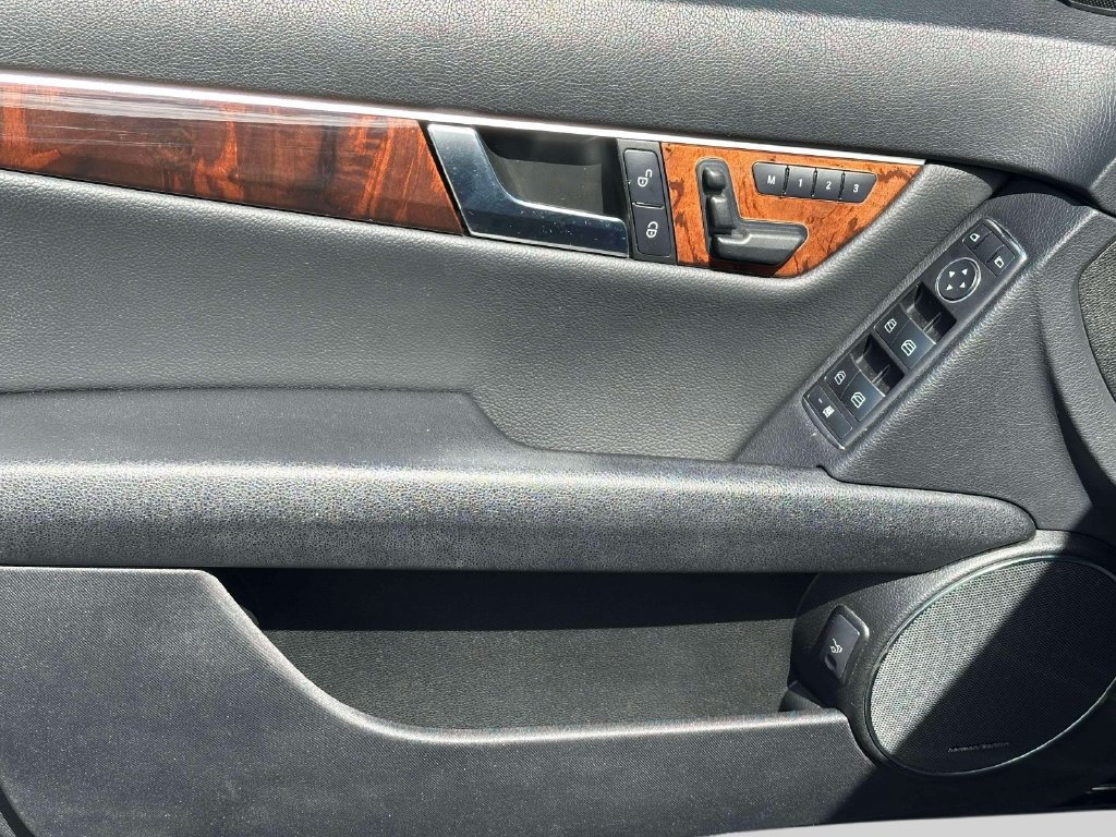 Used 2012 Mercedes-Benz C 300 4MATIC Sedan image 16