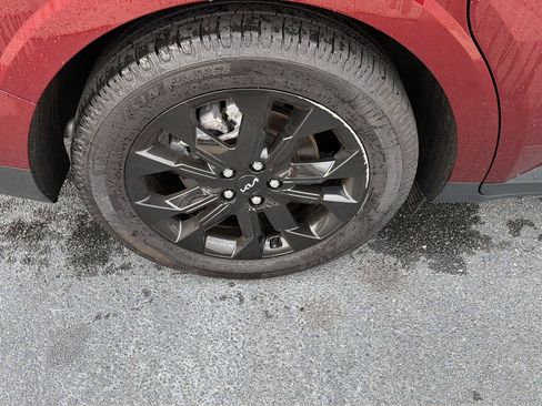 Used 2024 Kia Carnival SX Prestige FWD image 39