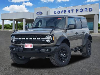 New 2026 Ford Bronco Badlands w/ Sasquatch Package