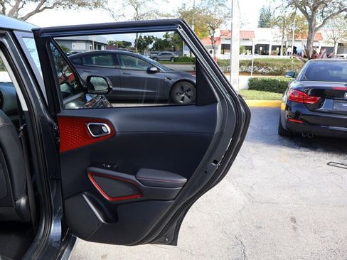 Used 2023 Kia Soul GT-Line w/ GT-Line Technology Package image 24