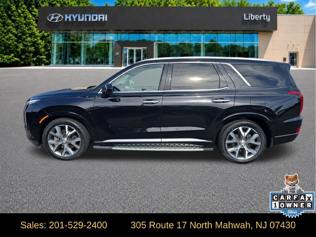 Certified 2022 Hyundai Palisade Limited w/ Cargo Package AWD/4WD image 2