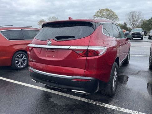 Used 2024 Buick Enclave Premium image 4