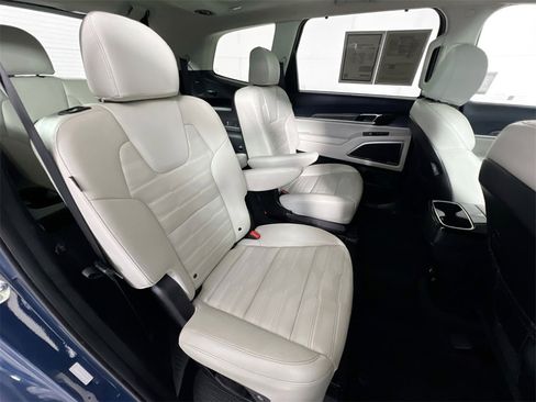 Certified 2023 Kia Telluride SX Prestige image 30