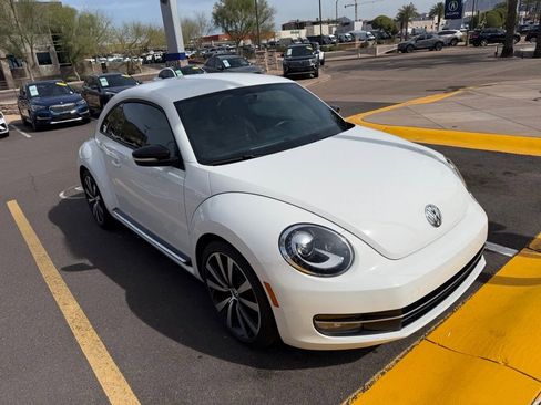 Used 2012 Volkswagen Beetle Turbo image 3