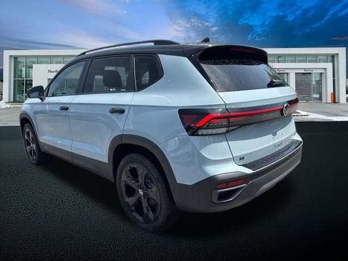New 2026 Volkswagen Taos SE AWD/4WD image 3
