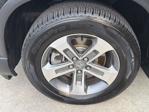 Used 2025 Honda Pilot EX-L image 13