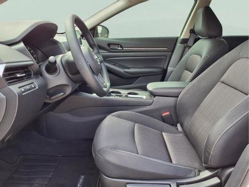 Certified 2025 Nissan Altima 2.5 S image 12