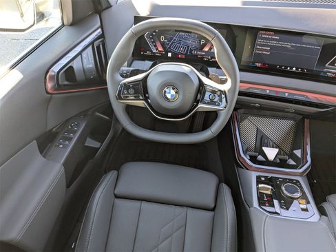 Used 2025 BMW X3 xDrive30i w/ Convenience Package image 16