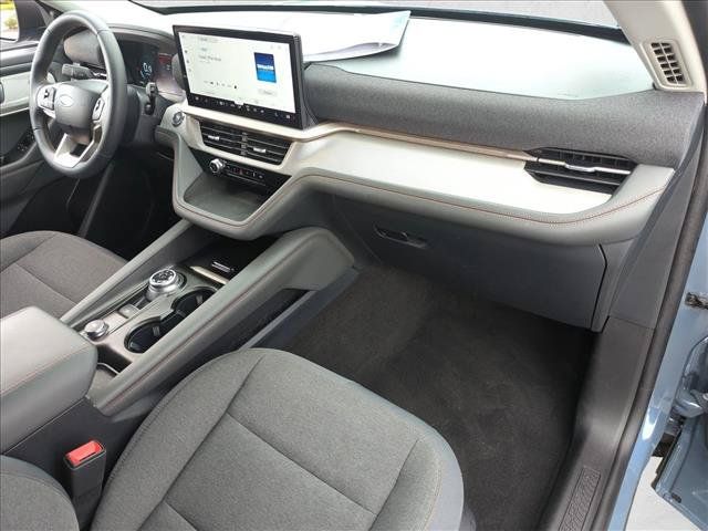 Used 2025 Ford Explorer Active RWD image 22