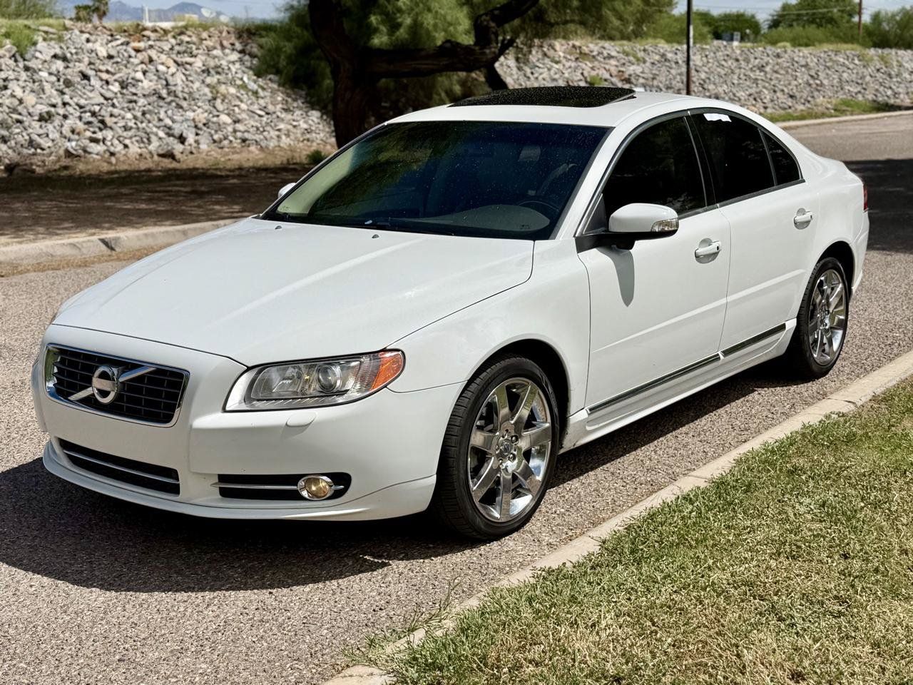 Used 2011 Volvo S80 3.2 w/ Inscription Pkg FWD image 1
