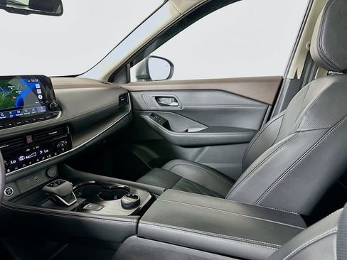 Certified 2022 Nissan Rogue Platinum w/ Head-Up Display Package image 26