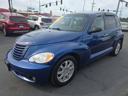 Used 2008 Chrysler PT Cruiser Touring FWD image 6