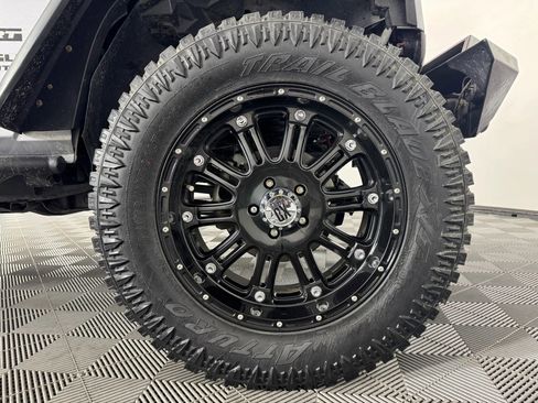 Used 2014 Jeep Wrangler Unlimited Sport image 39