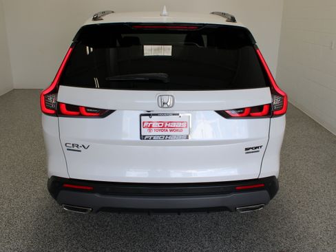 Used 2025 Honda CR-V Sport Touring image 8