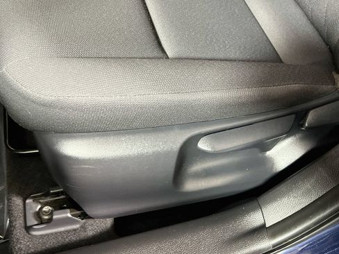 Used 2025 Toyota Corolla LE FWD image 16