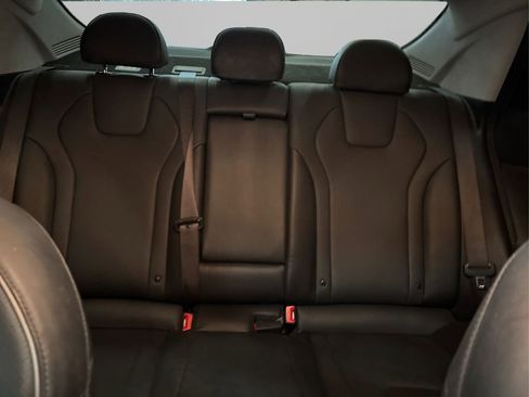 Used 2023 Hyundai Elantra Limited image 16