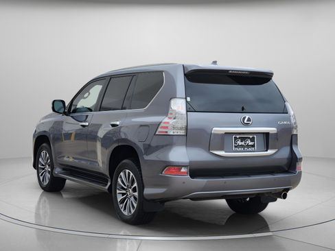 Used 2022 Lexus GX 460 Luxury w/ Off Road Package image 3