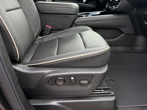 New 2026 Chevrolet Tahoe Premier RWD image 23