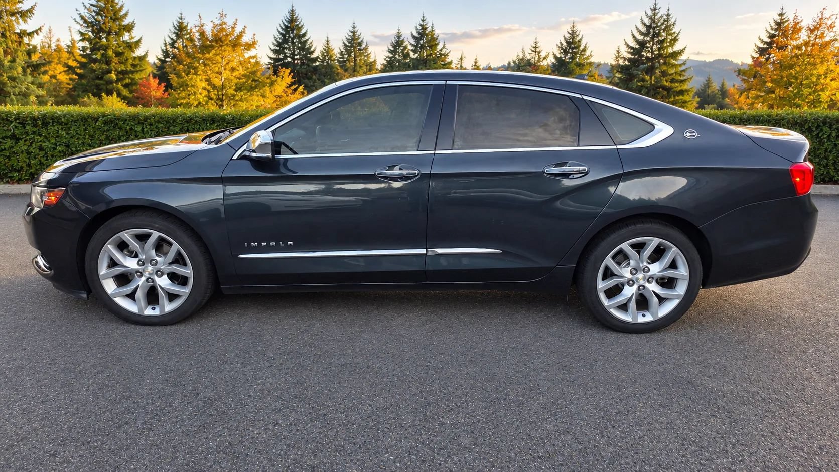 Used 2018 Chevrolet Impala Premier FWD image 8