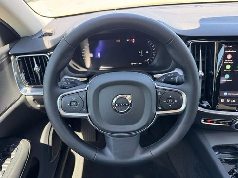 Certified 2025 Volvo S60 B5 Core AWD/4WD image 10