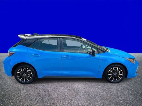 Used 2020 Toyota Corolla SE w/ SE Preferred Package FWD image 2
