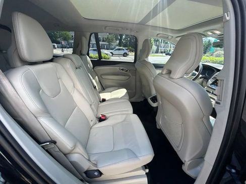 Used 2025 Volvo XC90 B5 Core w/ Climate Package AWD/4WD image 13