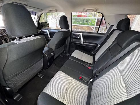 Used 2019 Toyota 4Runner SR5 AWD/4WD image 39