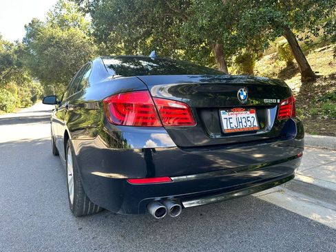 Used 2011 BMW 528i Sedan image 3