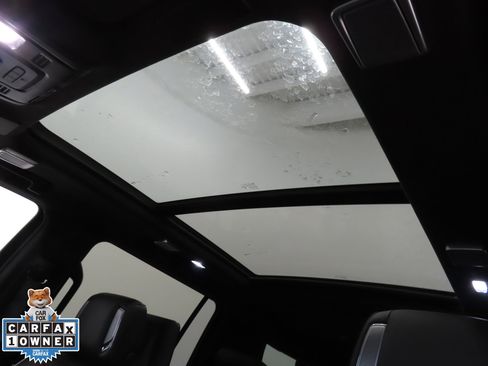 Used 2024 Cadillac Escalade ESV Sport Platinum w/ LPO, ONYX Package image 23