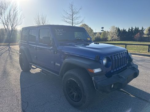 Used 2018 Jeep Wrangler Unlimited Sport S image 19