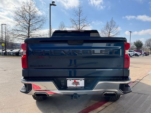 Used 2021 Chevrolet Silverado 1500 LT w/ Z71 Off-Road Package image 7